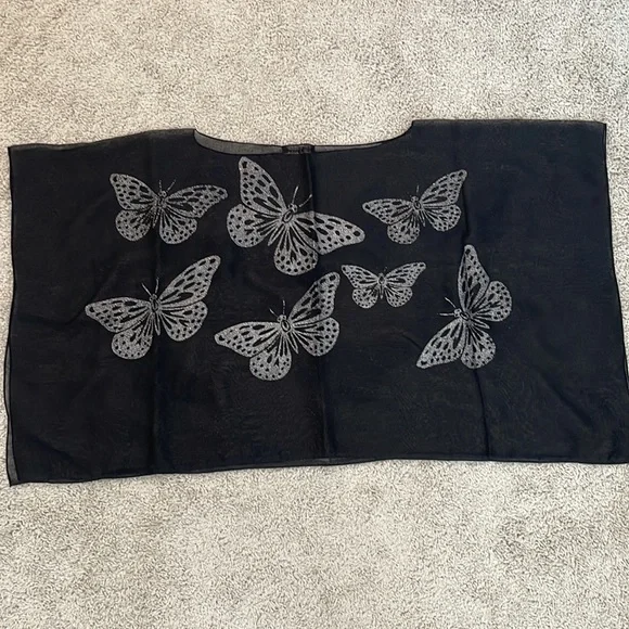 Traffic People Scarf Coverup Cropped Top - Picture 12 of 12